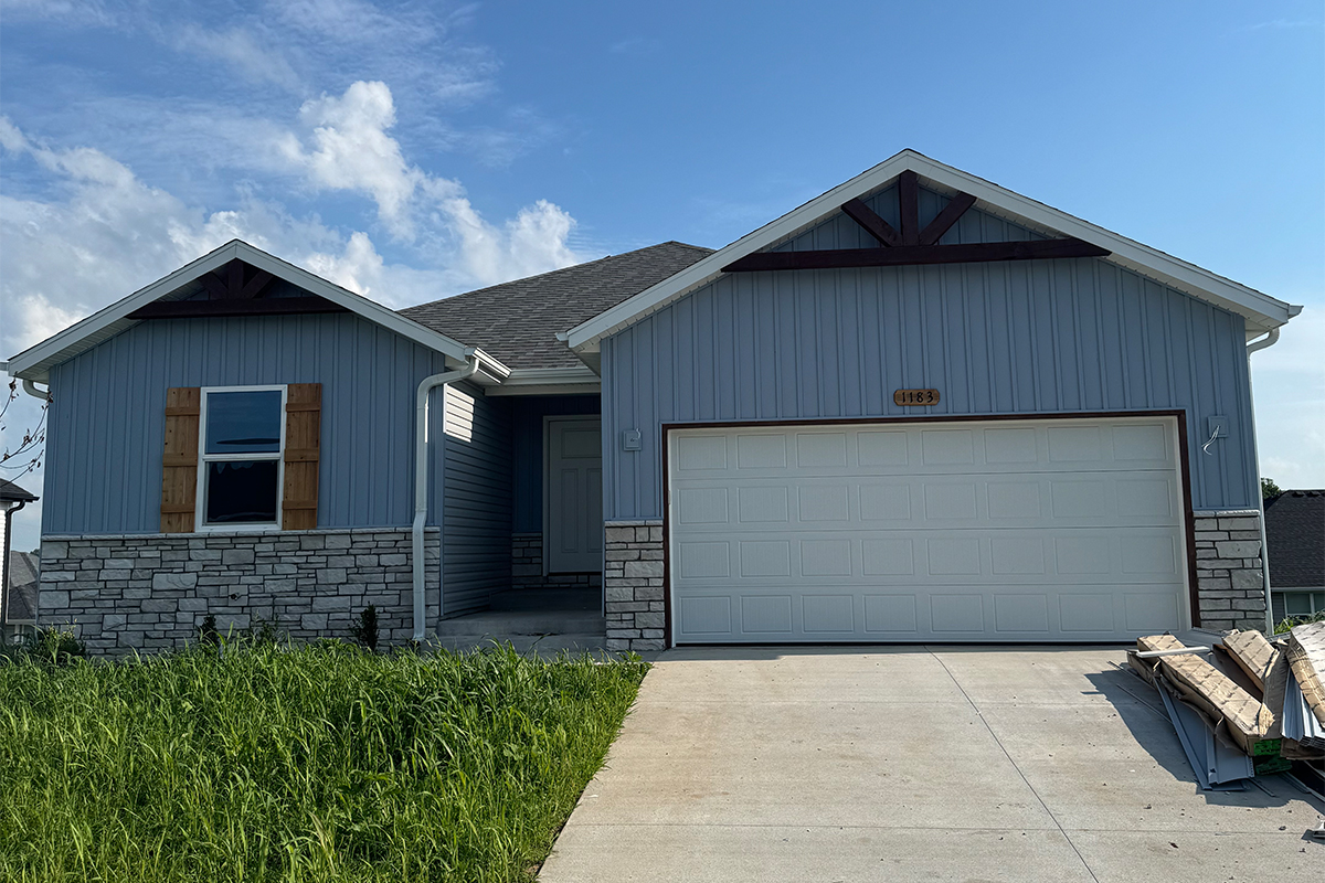 1183 Habersham