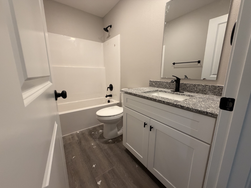 1183 Habersham
