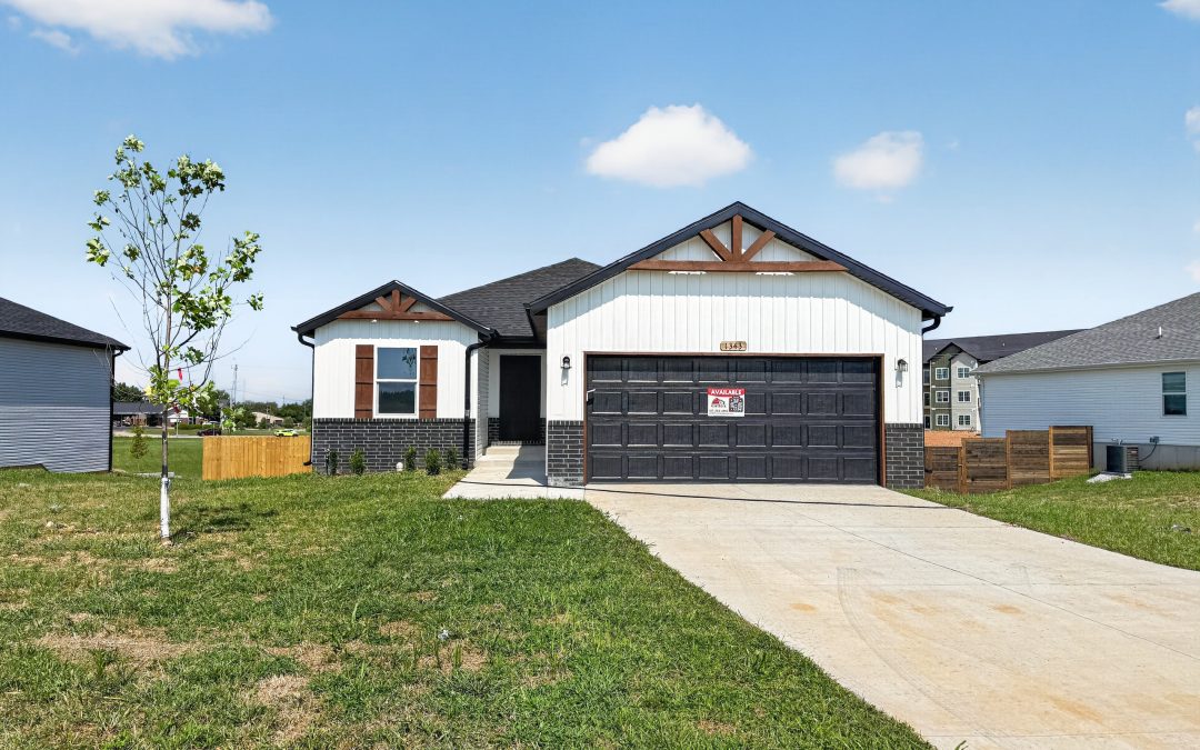 1343 N Maxine