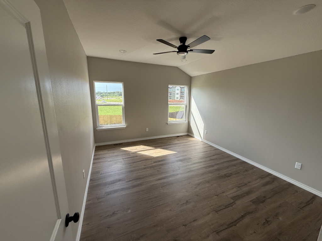 1343 N Maxine