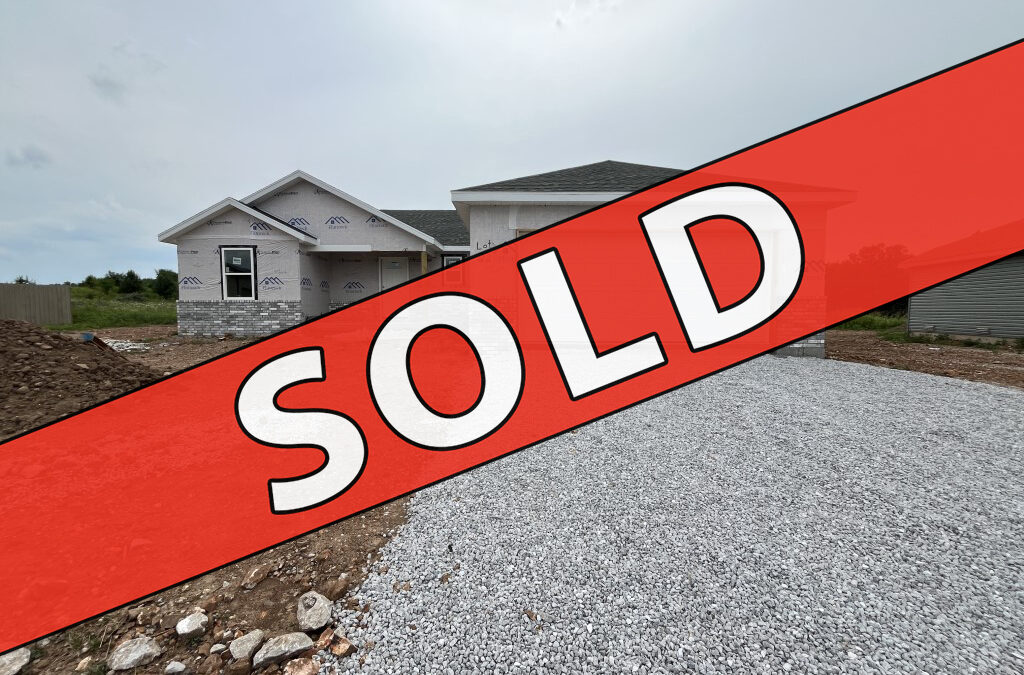 2951 N Dickerson Ave Springfield, MO 65803