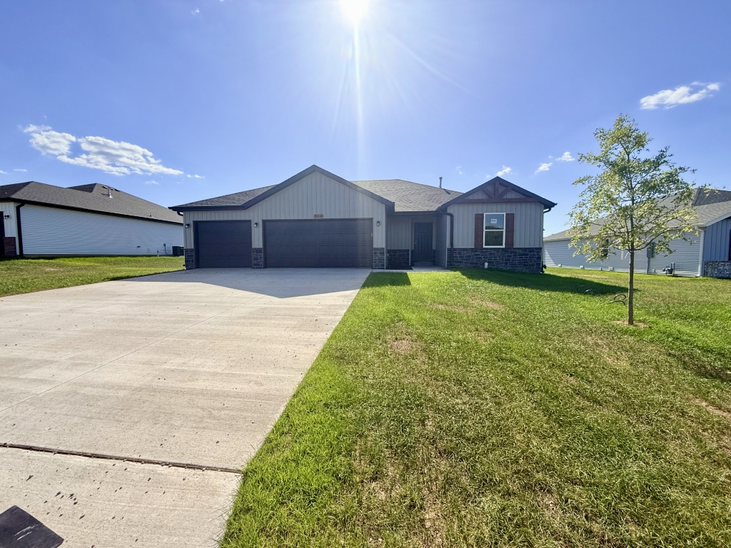 534 Columbine