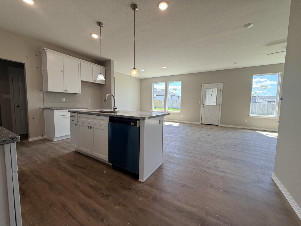 534 Columbine