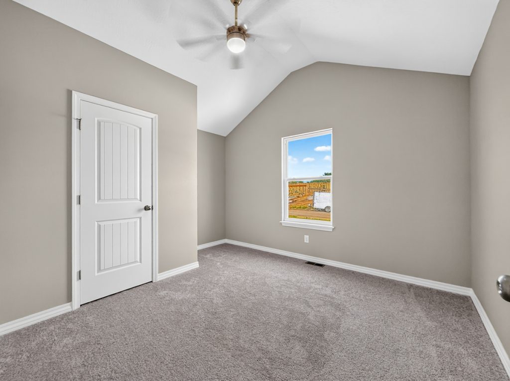 534 Columbine