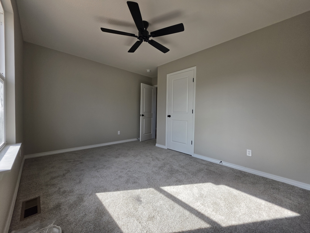 719 W Brook Hollow Rd