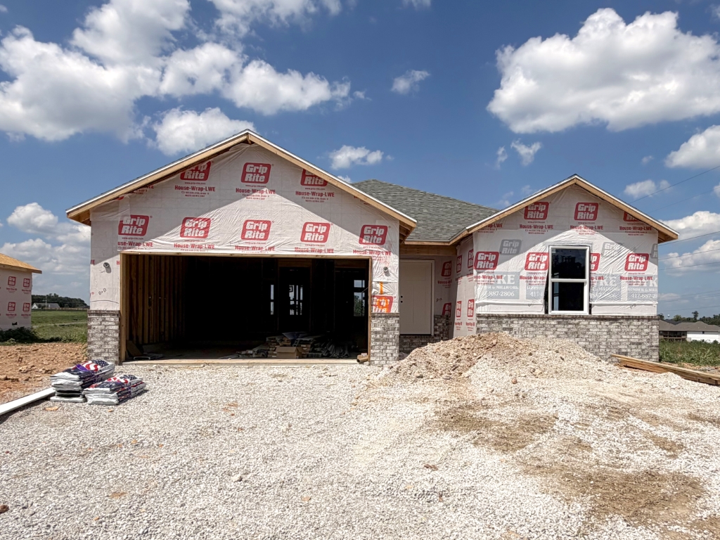 719 W Brook Hollow Rd