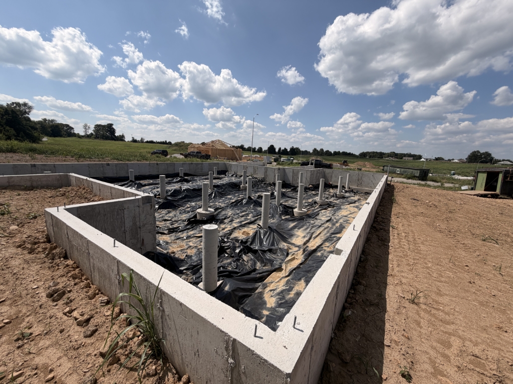 762 W Brook Hollow Rd